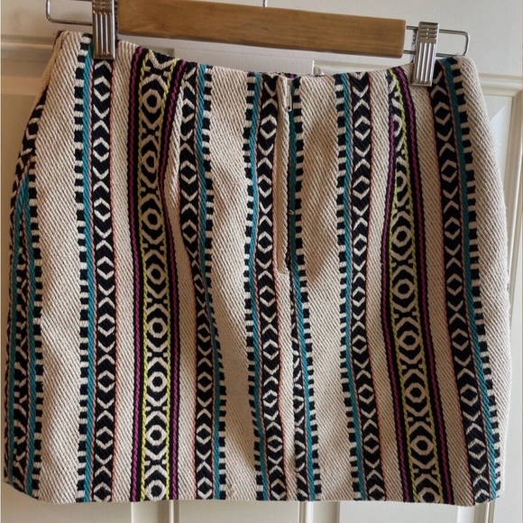 H&M Tribal Woven Aztec Tapestry Bohemian Mini Skirt - Picture 2 of 6